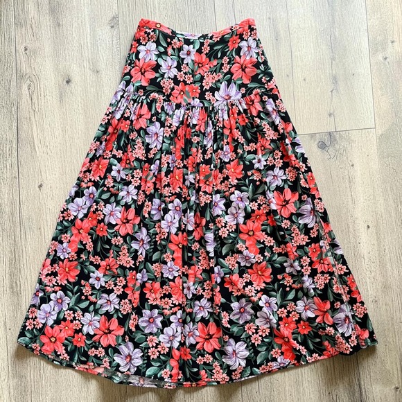 Abel The Label Dresses & Skirts - Abel the Label Womens Floral Tiered Maxi Skirt Black Red Purple Rayon Size S
